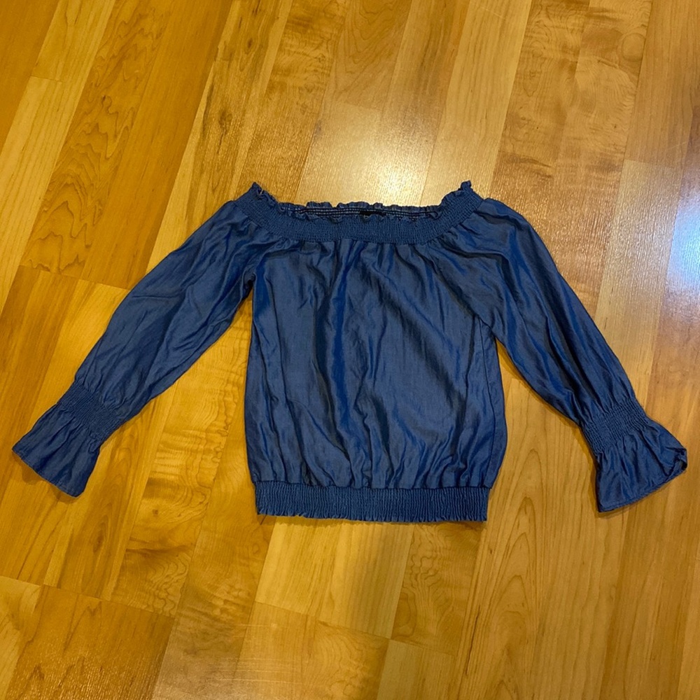 Bebe denim blue off shoulder smocked top XS